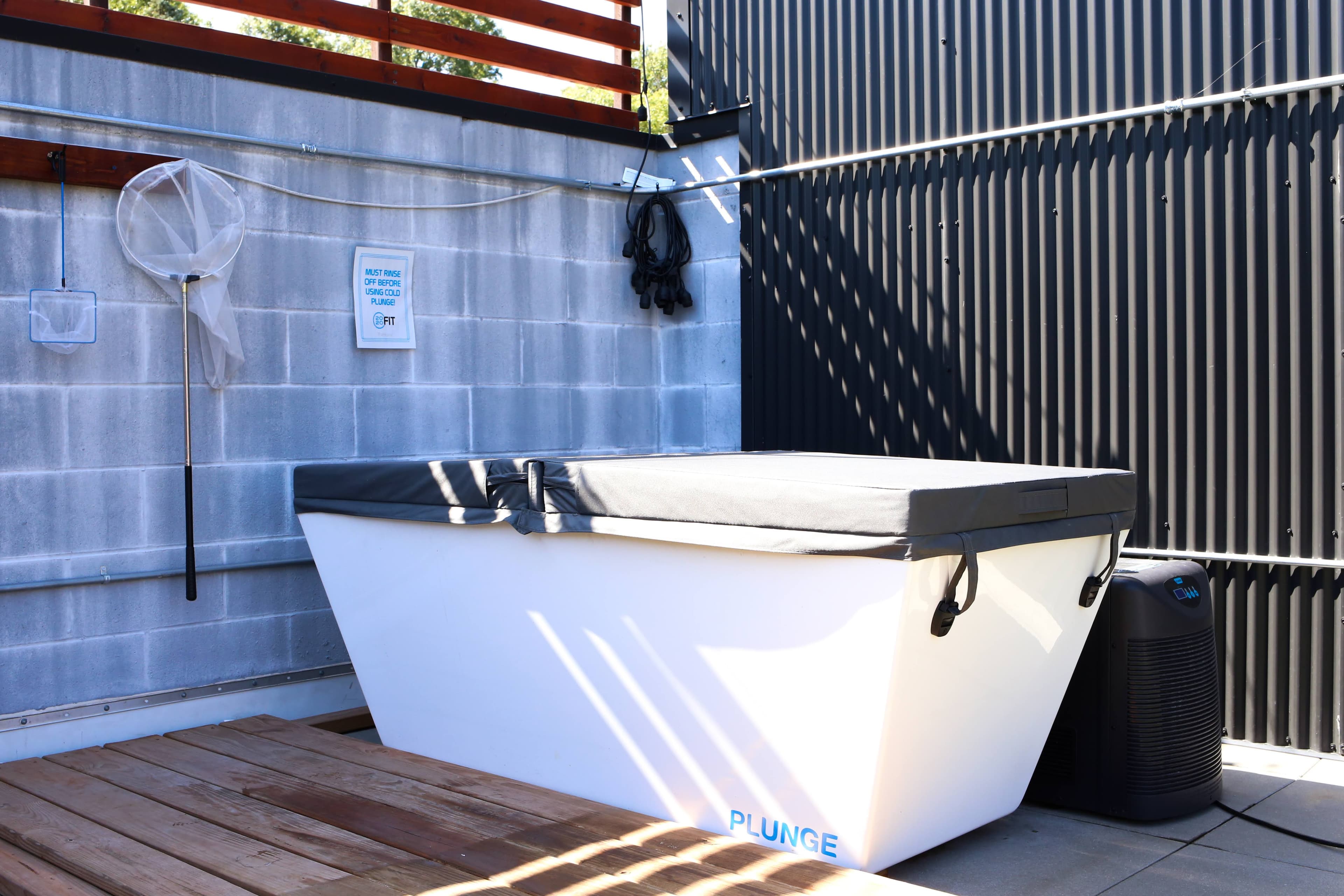 Cold plunge tub at 2020FIT